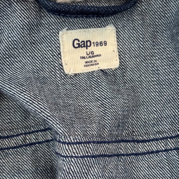 Retro Gap Jean Jacket in Excellent Condition with Sherpa Like Partial Lining - L - Picture 9 of 10